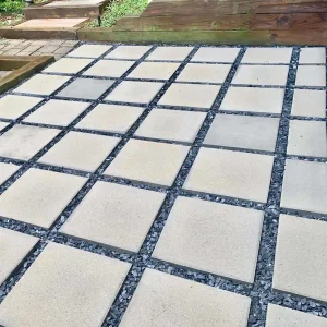 Installing Concrete Pavers